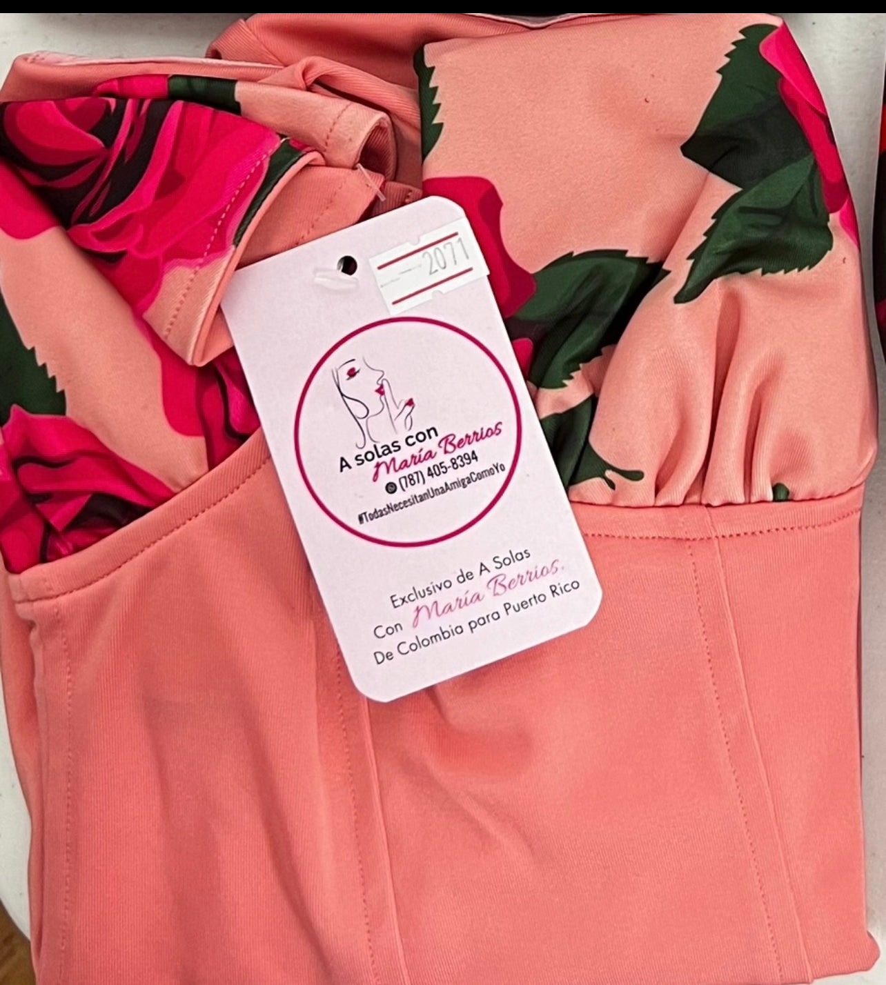 Body - Suite,  Unicolor con detalle de Estampado de flores.
